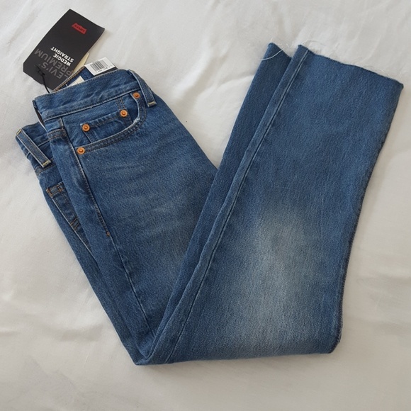 Levi's Wedgie Fit High Rise Straight Leg Jeans - Picture 7 of 7